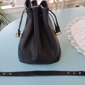 Vintage Coach 9166 Legacy Black Leather Drawstring Bucket Bag